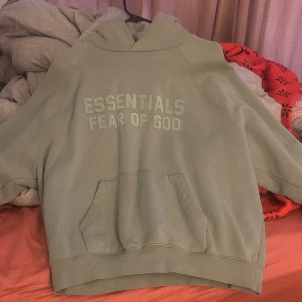 Essentials Hoodie in Soft Green